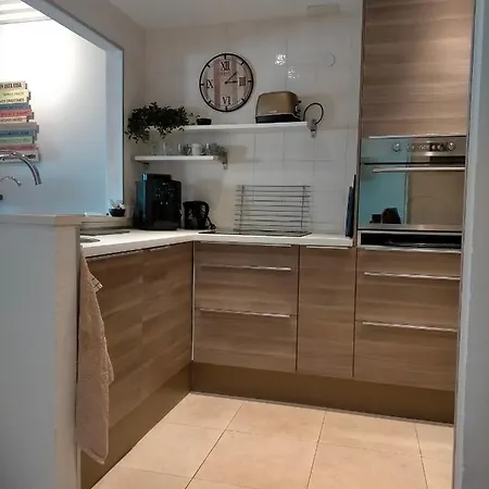 Apartment Met Zeezicht En Vlakbij Het Manilva