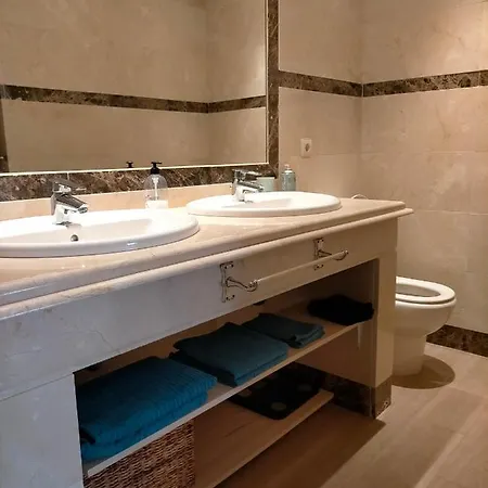 Met Zeezicht En Vlakbij Het Apartment *
